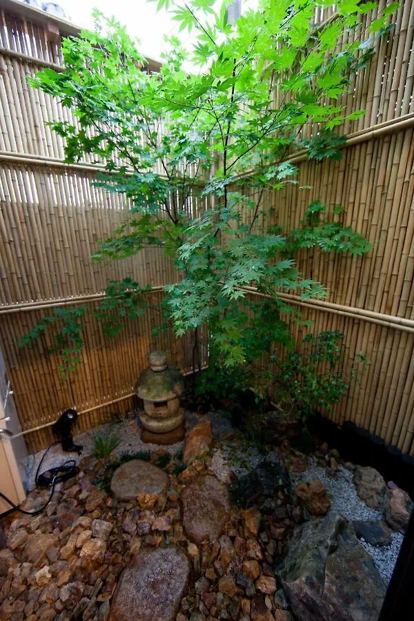 Rinn Shijomibugawa Kyoto 0*,